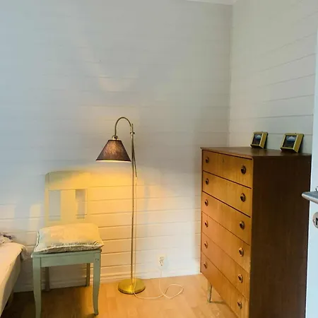 Lakeside Apartment *